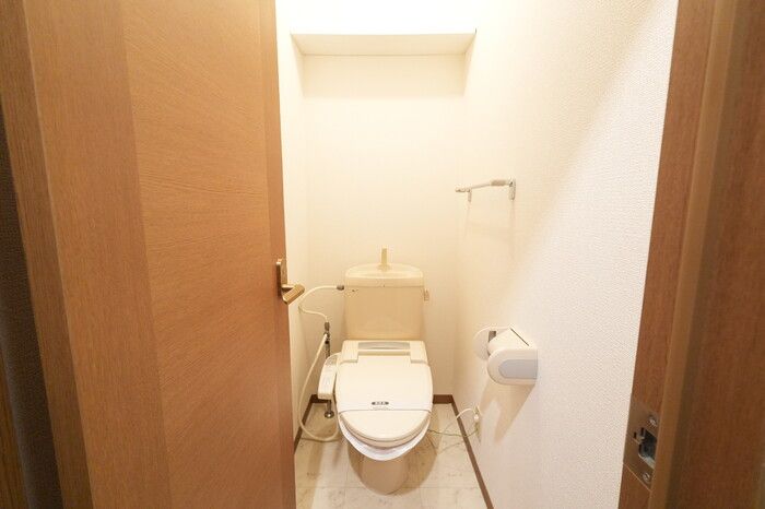 トイレ　清潔感のあるトイレです