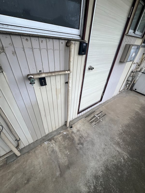 埼玉高速鉄道 南鳩ケ谷駅 徒歩28分 1階建 築51年の玄関写真