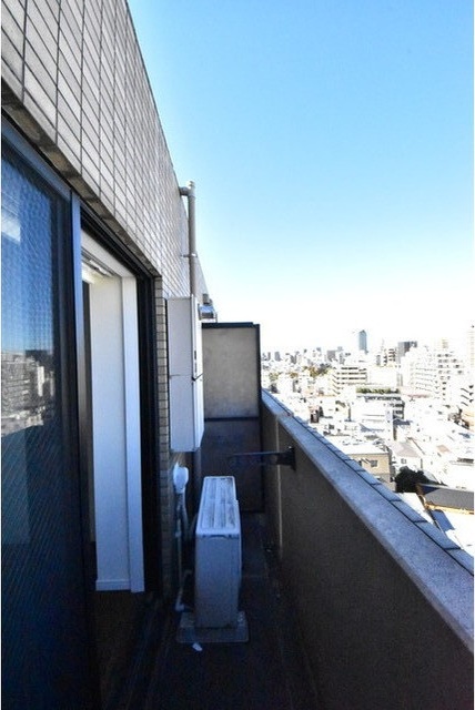バルコニー　（別タイプ参考写真）グローバン板橋　板橋区板橋1