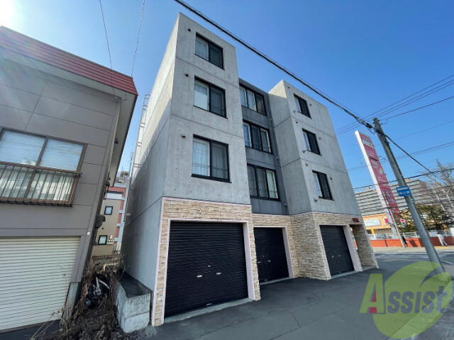 建物外観　札幌市北区北二十三条西「ＥＶＡ」