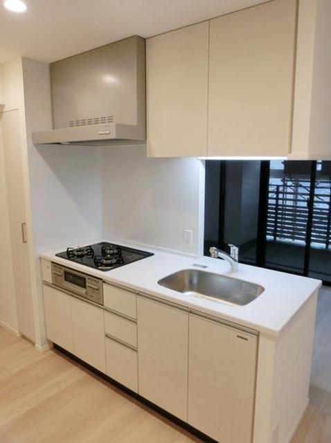 キッチン　※写真は同タイプ住戸です。