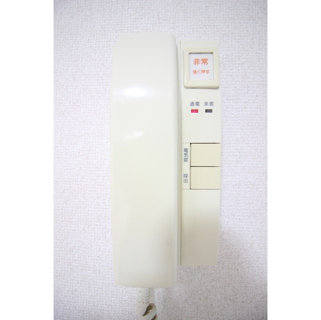 セキュリティ　インターホン完備です。