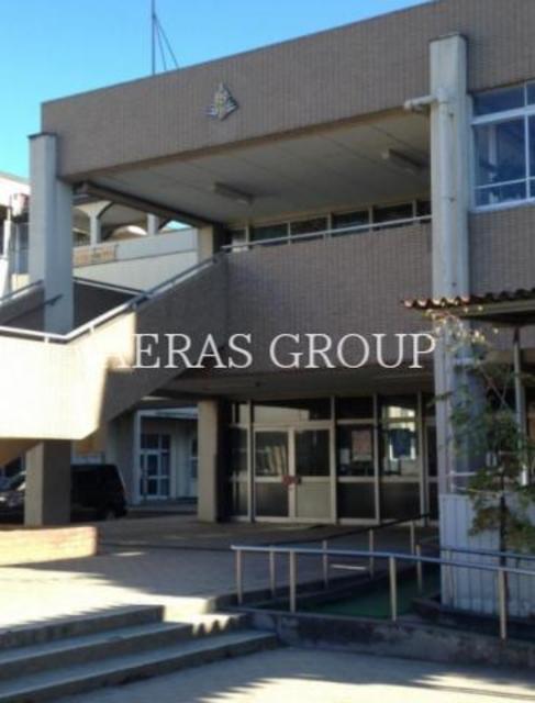 小学校　越谷市立蒲生南小学校（小学校）まで555m