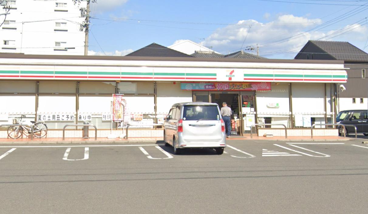 コンビニ　セブンイレブン 岐阜長良福光店（コンビニ）まで520m