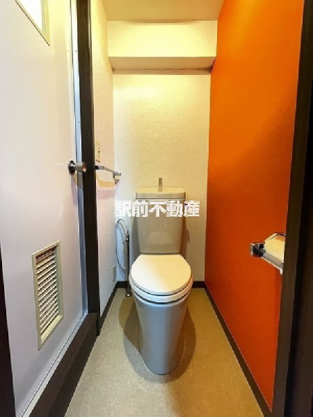 エステートモア天神AXISのトイレ写真