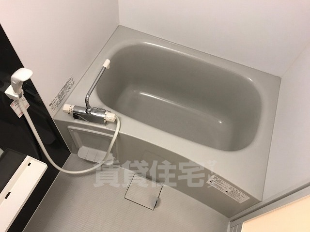 地下鉄桜通線 吹上駅 徒歩5分 4階建 築10年の風呂写真
