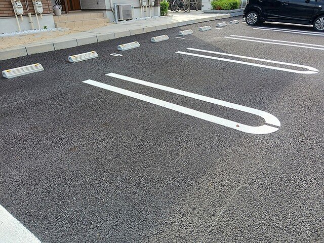 駐車場　駐車場