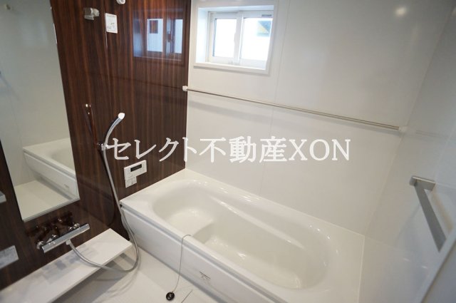 バス・シャワールーム　【ブルーム】一坪風呂で足をのばしてゆったりリラックス出来ます