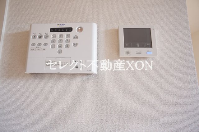 セキュリティ　【ブルーム】急な来客でもTVインターホンで確認が出来て安心で