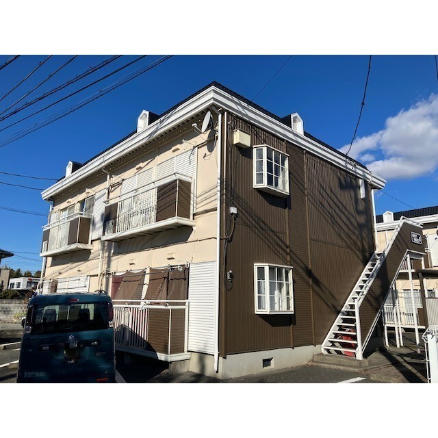 建物外観　南・東側（塗り替え済）
