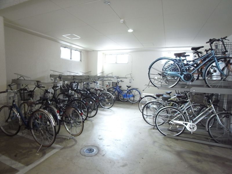 駐車場　駐輪場