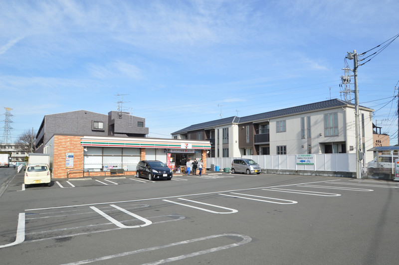 コンビニ　セブンイレブン　徒歩9分（コンビニ）まで650m
