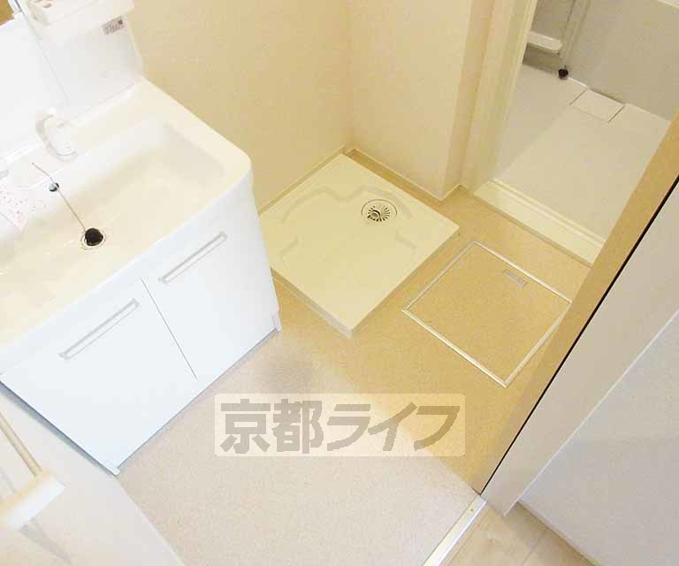 洗面設備　脱衣所も広いです！