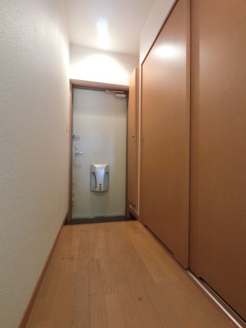 ＪＲ鹿児島本線 箱崎駅 徒歩6分 6階建 築24年の玄関写真