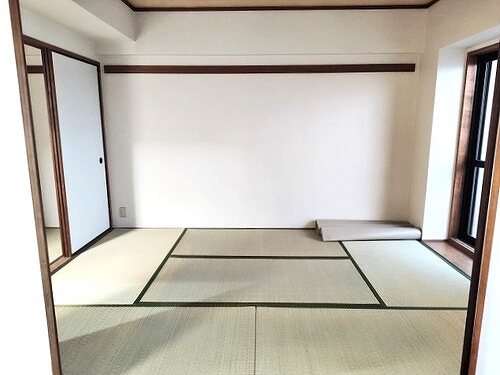 その他　和室（約6.5畳）　※退去後撮影