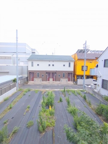 眺望　南側バルコニー側、建設計画予定あり