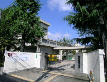 小学校　原田小学校（小学校）まで447m