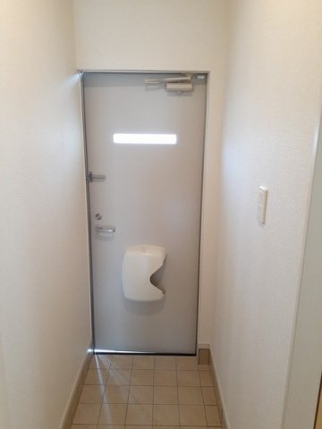 玄関　落ち着いた玄関です