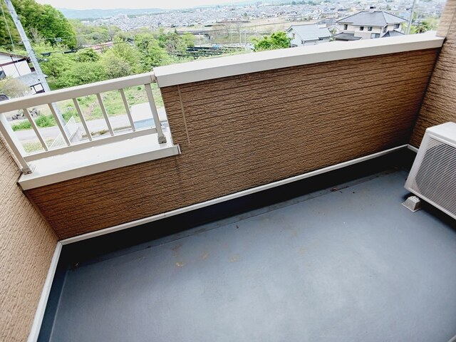 しなの鉄道 上田駅 バス乗車時間：20分 最寄りバス停で下車 徒歩11分 2階建 築21年の内装写真