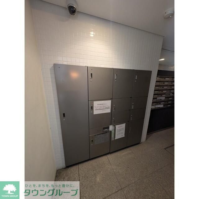 ＪＲ山手線 新宿駅 徒歩6分 11階建 築21年の外観写真