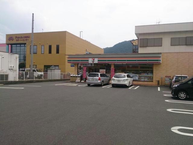 コンビニ　セブンイレブン福山西新涯町店（コンビニ）まで385m