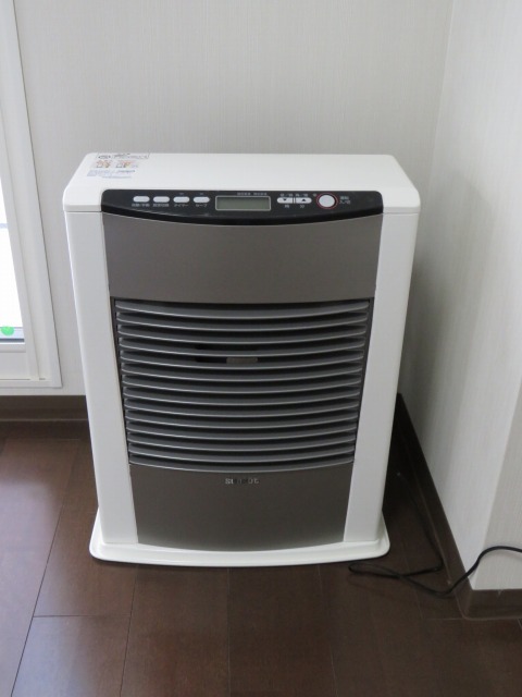 その他設備　灯油ストーブです♪