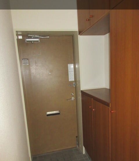 玄関　実際と異なる場合は現況優先です。
