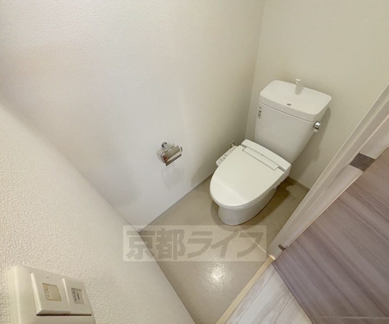 ルーエ五条堀川のトイレ写真
