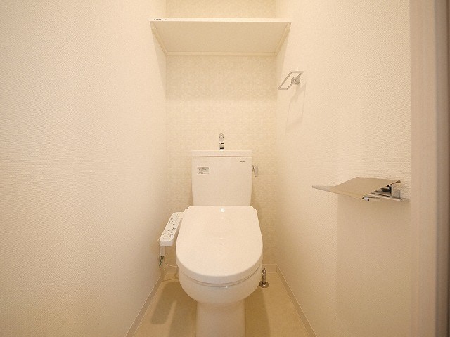 ＪＲ東西線 御幣島駅 徒歩5分 2階建 築4年のトイレ写真