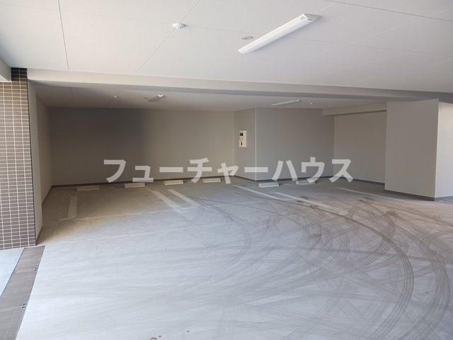 駐車場　駐車場に車を止められます