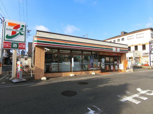 コンビニ　セブンイレブン　東羽衣3丁目店（コンビニ）まで550m