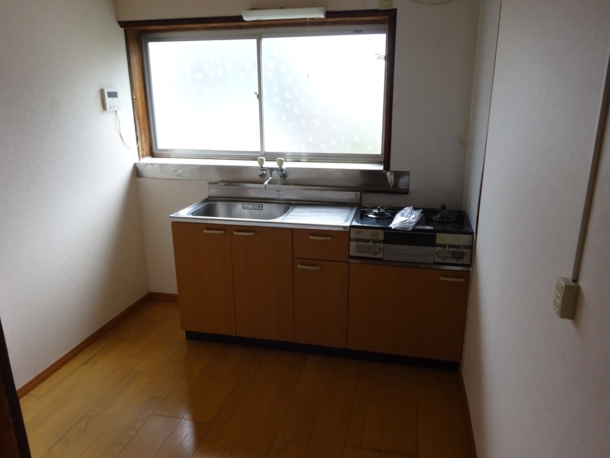 若葉町貸家のキッチン写真
