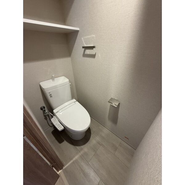 トイレ　トイレもきれいです