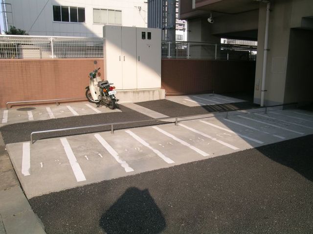 駐車場　駐輪場