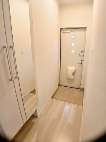 ノーブルヴィラ宇治神明の玄関写真