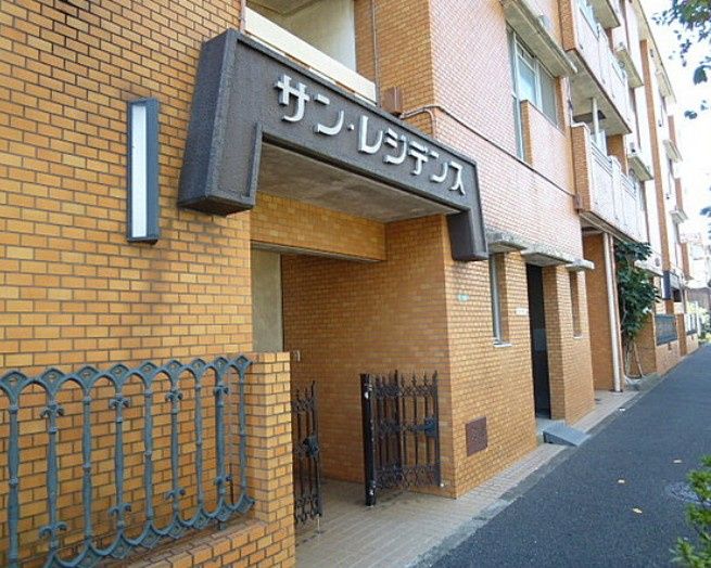 エントランス　☆共用設備もキレイ☆
