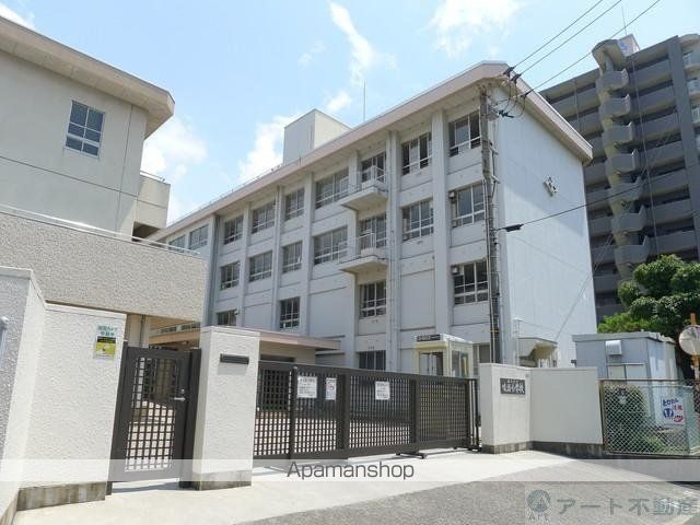 小学校　味酒小学校（小学校）まで638m