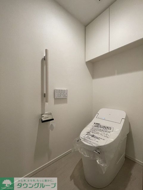 トイレ　※写真は同タイプ住戸です。