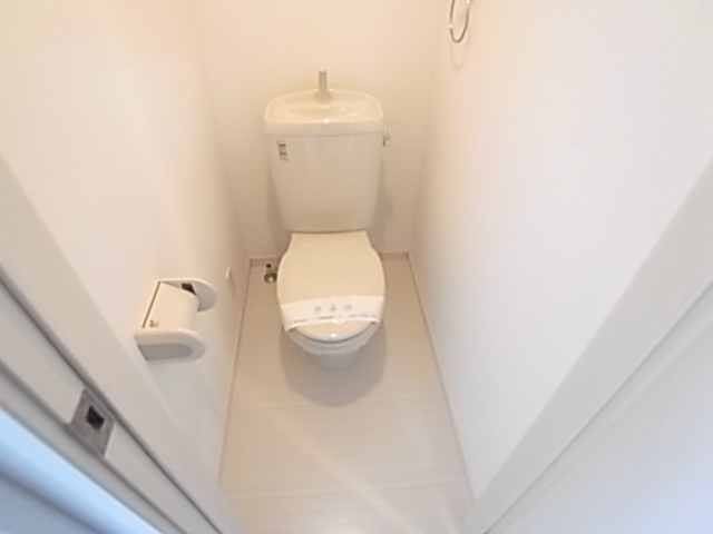 トイレ　別部屋参考写真