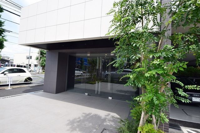 エントランス　★お問い合わせはタウンハウジングまで★