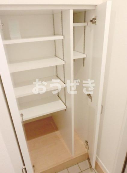 収納
