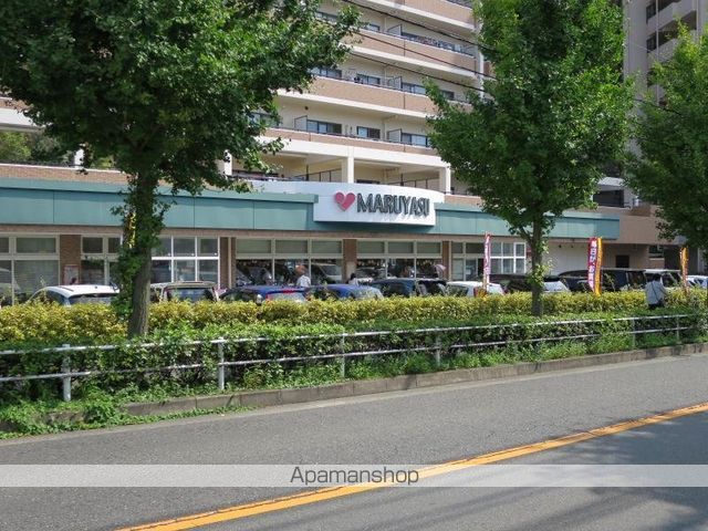 スーパー　（株）マルヤス／吹田店（スーパー）まで945m