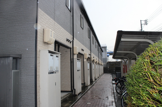 広島市安芸区中野東のアパートの建物外観
