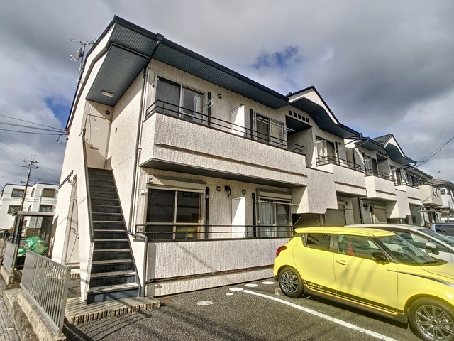 滋賀県東近江市大森町の賃貸アパートの外観