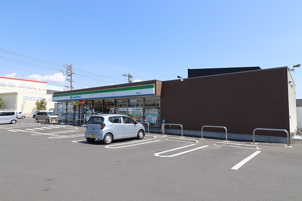 コンビニ　ファミリーマート 島田阪本店（コンビニ）まで535m