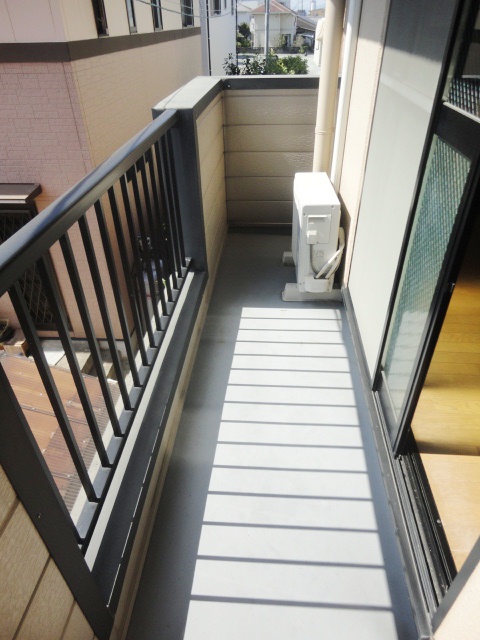 バルコニー　陽当たり良好なバルコニーです