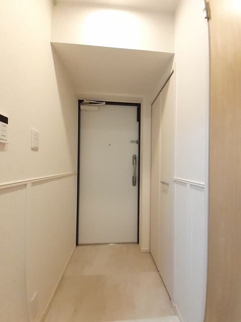 【千葉市中央区問屋町のマンションの玄関】