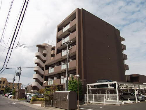 橿原市上品寺町のマンションの建物外観