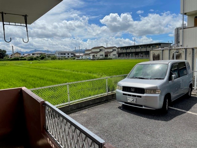 【守山市伊勢町のアパートの眺望】