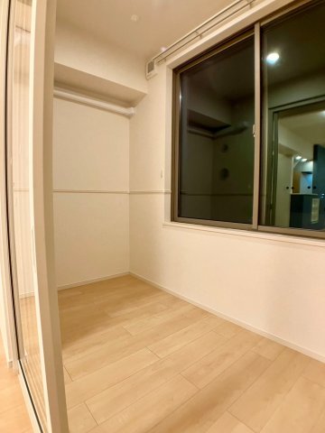 バルコニー　写真は別の部屋のものです。